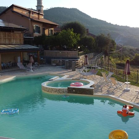 Agriturismo Gli Ulivi Garlenda Dış mekan fotoğraf