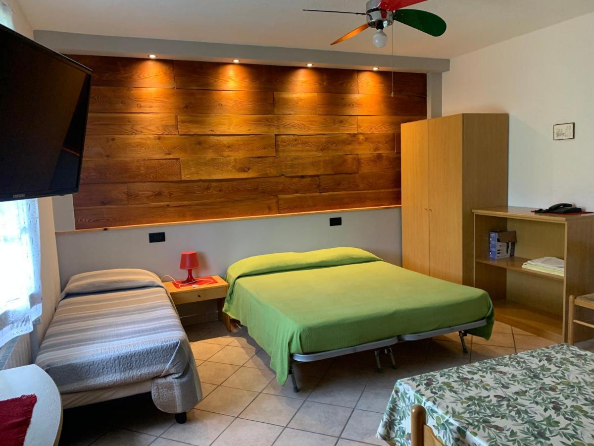 Agriturismo Gli Ulivi Garlenda Dış mekan fotoğraf
